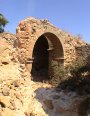 Arco triunfal, Bóveda de cañón, Cabecera, Muros y Ventana
